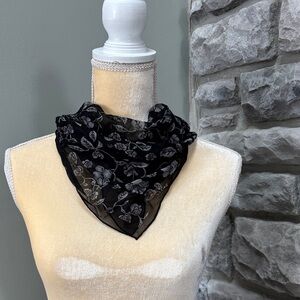 GAP Black and Gray Floral Scarf